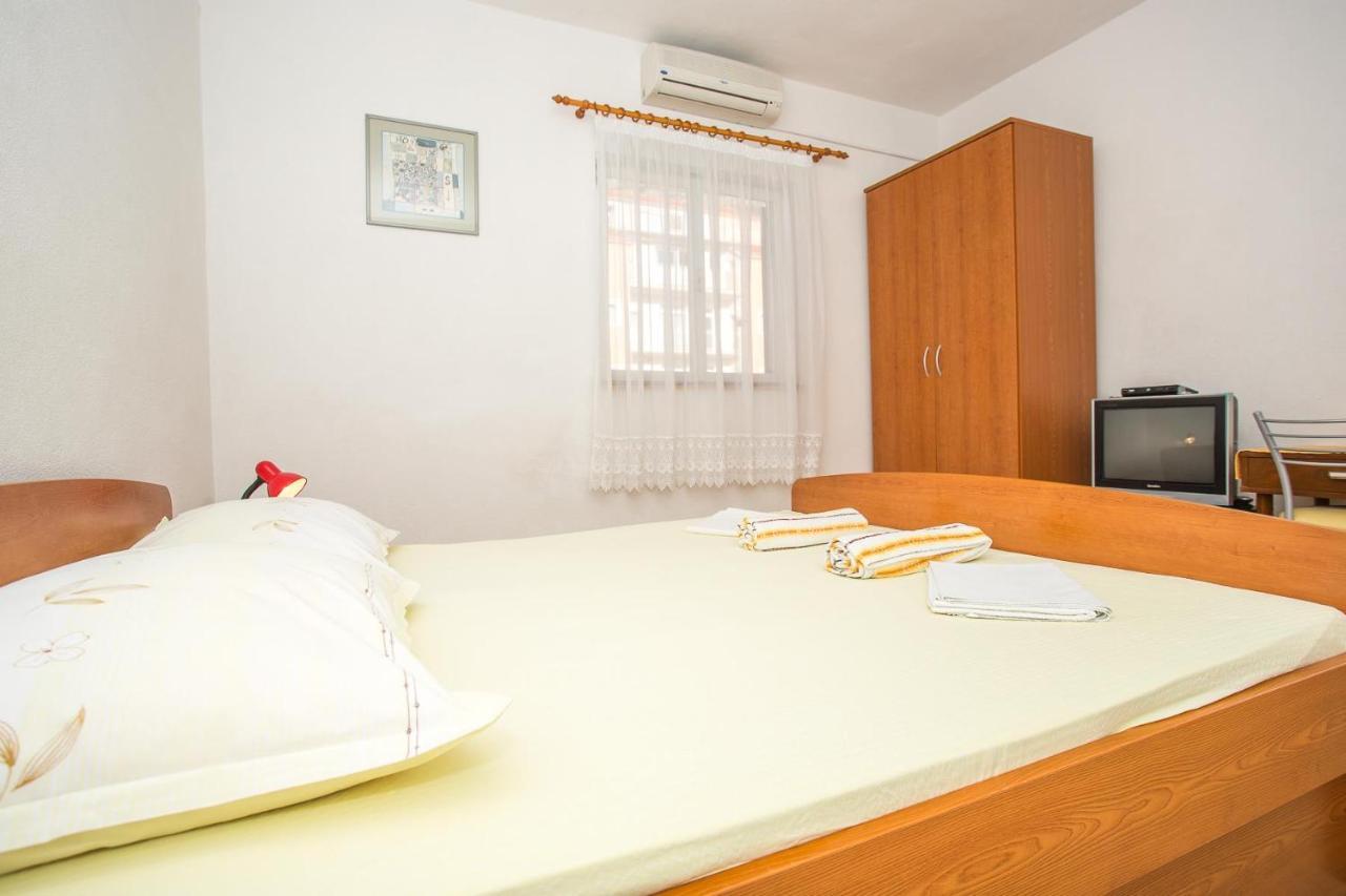 Apartments Nuic 748 Makarska Exteriör bild
