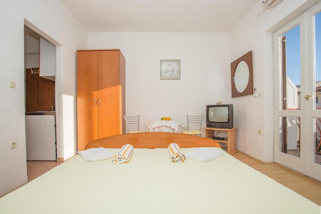 Apartments Nuic 748 Makarska Exteriör bild
